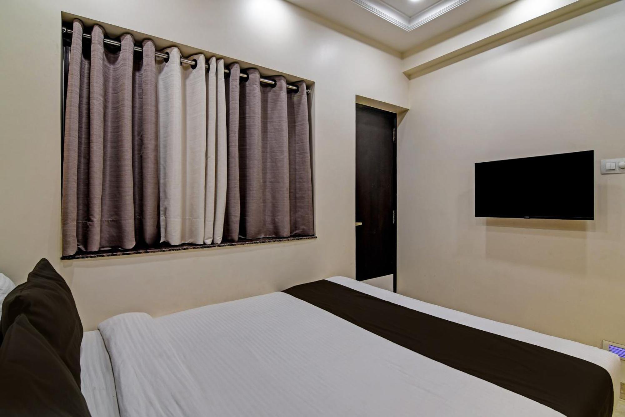 Hotel O Shivaalay Inn Near Newtown Bus Stand Колката Екстер'єр фото