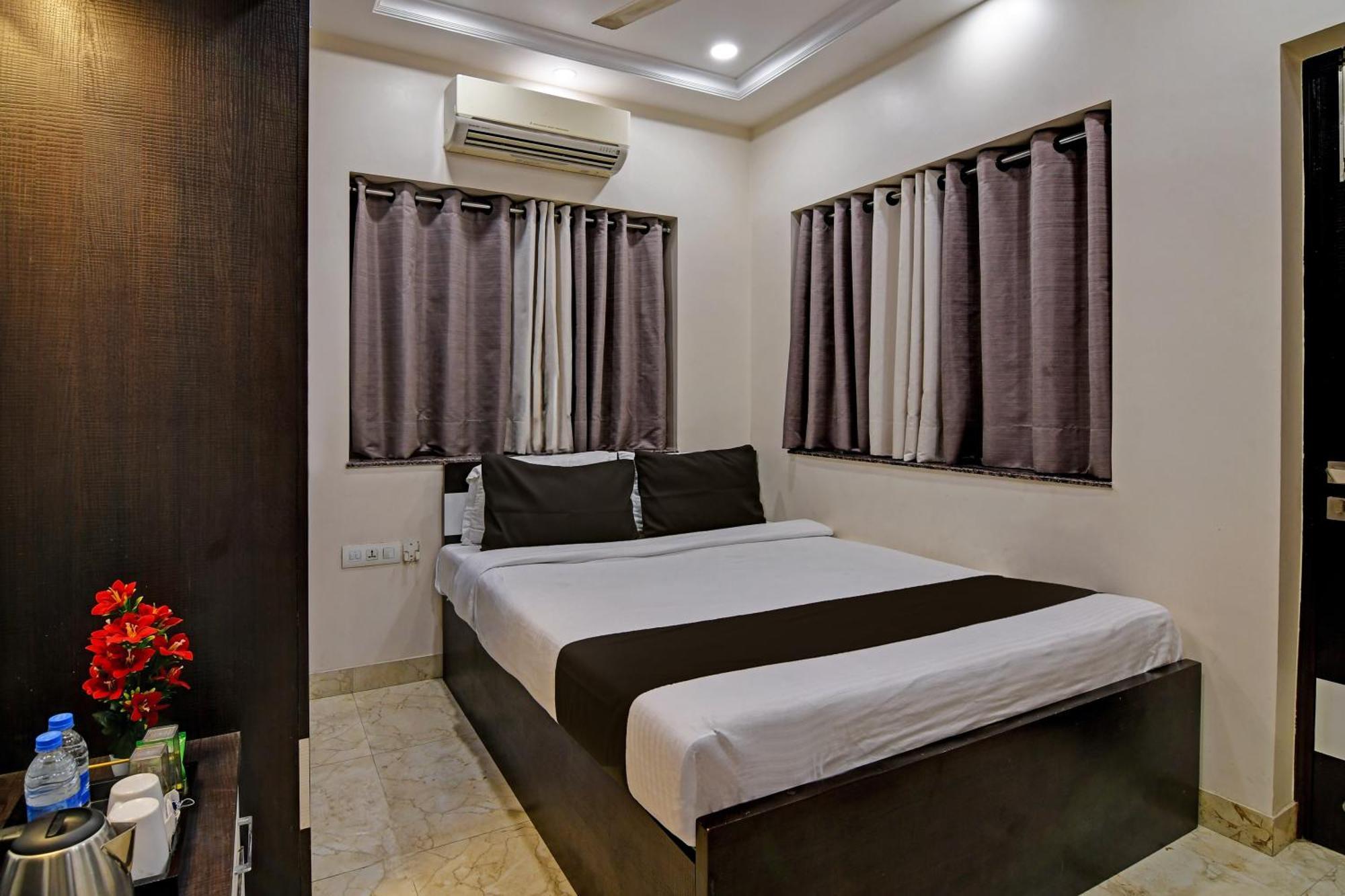 Hotel O Shivaalay Inn Near Newtown Bus Stand Колката Екстер'єр фото